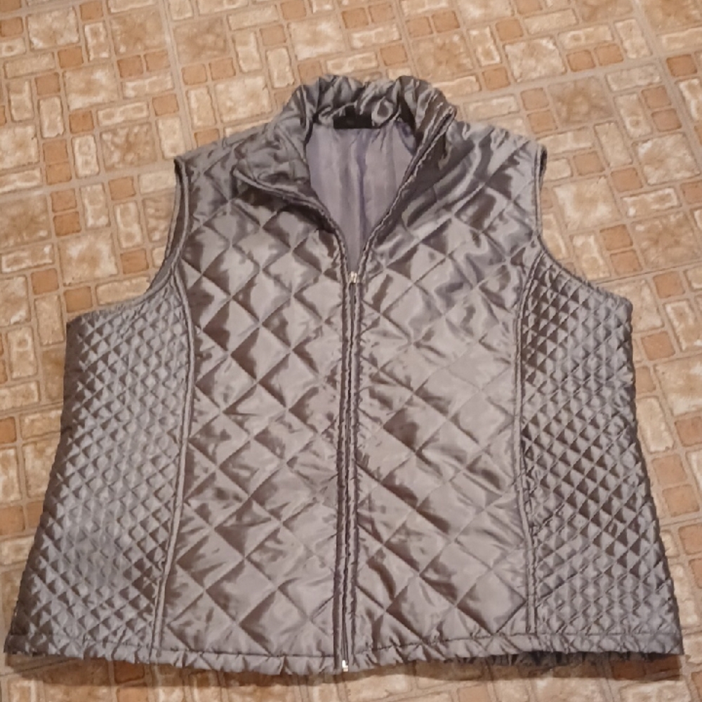 Jane Ashley Metallic Gray Quilted Vest Women's 3xlarge